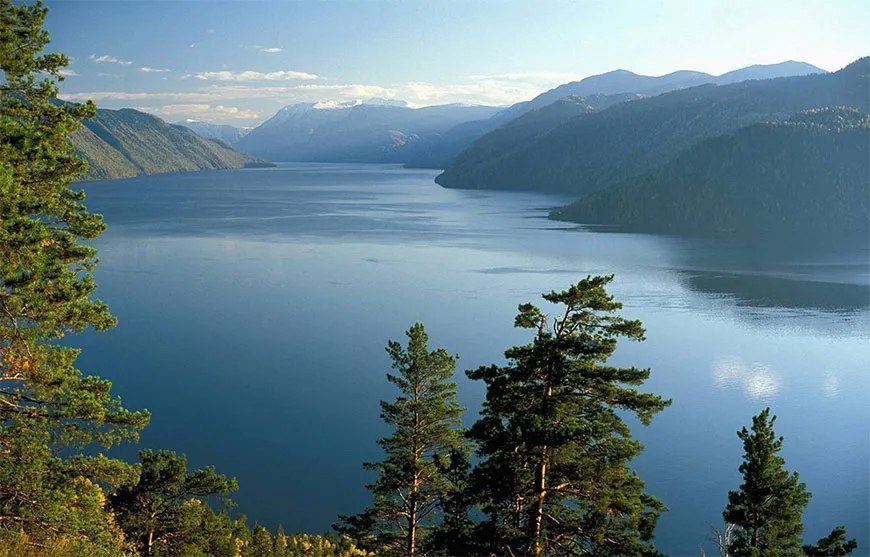 Телецкое озеро – самое известное озеро Алтая