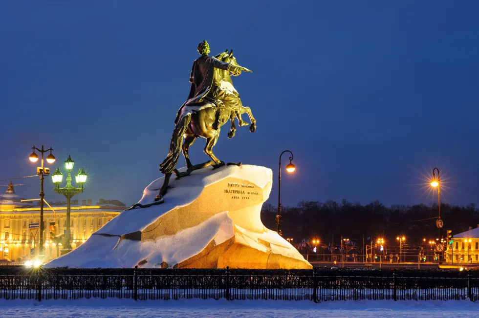 Авторская обзорная экскурсия «Сияние вечернего Петербурга»