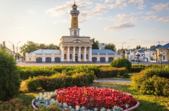 Кострома: Сусанинская площадь, Торговые ряды и история Романовых