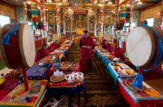 Лама в Нирване: индивидуальная экскурсия в Иволгинский дацан с медитацией