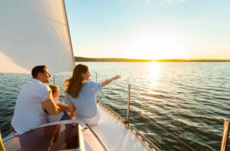 Прогулка по вечернему морю на яхте