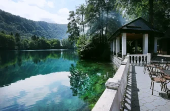 Балкарское ущелье, Голубые озера и термальные источники Аушигер