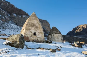 Северная Осетия в мини-группе: ущелья, Кармадон, Даргавс, Фиагдон