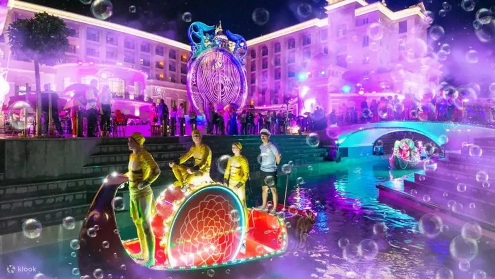 The Land of Legends Night Show: трансфер из Антальи и обратно