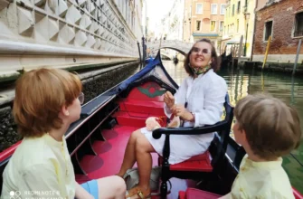 Гранд-канал: катание на катере или на гондоле