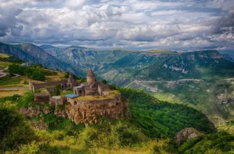 Крылья Татева и мост времени - по горам, монастырям и пещерам Армении