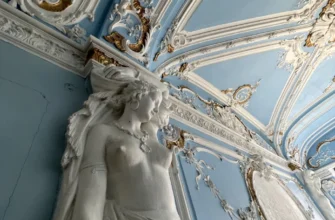 Сердце петербургской истории: доходные дома, дворы и парадные