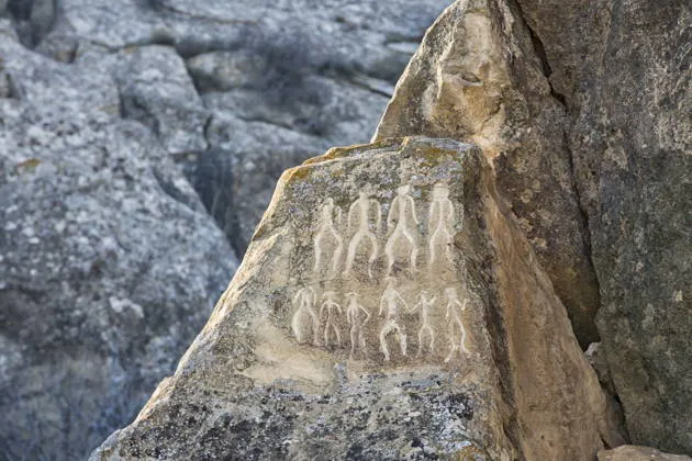 Путешествие в глубь веков: тайны Гобустана и Апшерона за 8 часов