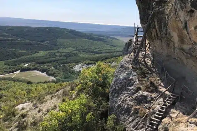 Верховая прогулка к пещерному монастырю Челтер-Мармара