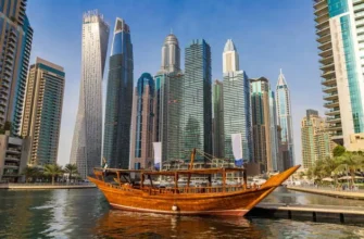 Вечерний круиз по Дубай Марине на дау с ужином и живой программой