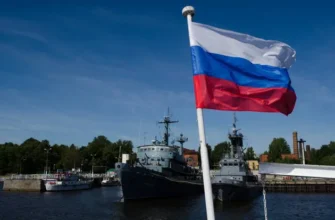 Кронштадт с теплоходной прогулкой вокруг фортов